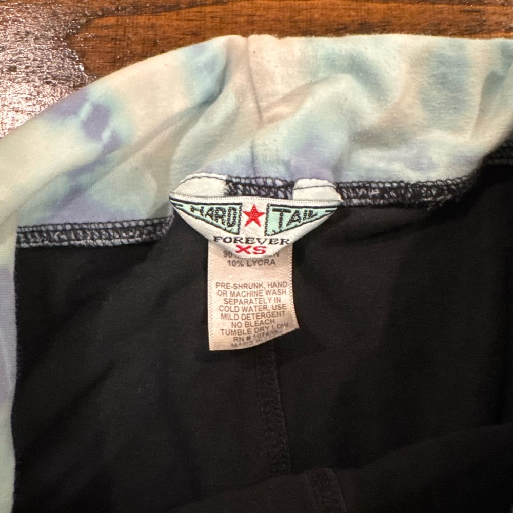 Hard Tail Tie-Dye Flare Leggings - Picture 4 of 5